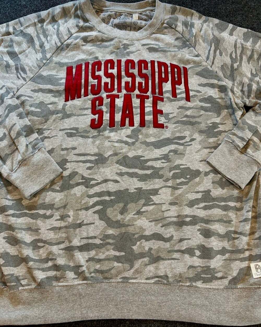 Pressbox Mississippi State University Woman Camo Long Sleeve Crewneck Sweatshirt - Picture 5 of 6